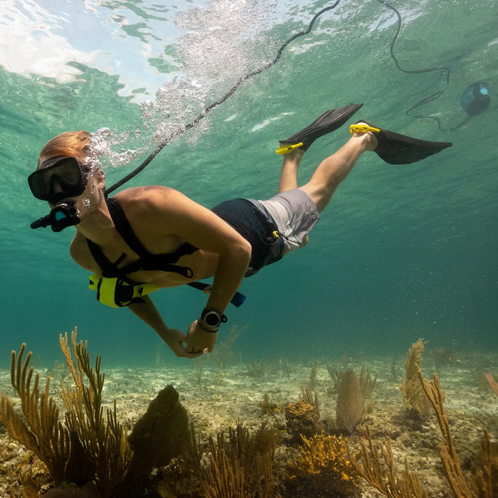 Enchufe de cargador para sistemas de buceo BLU3